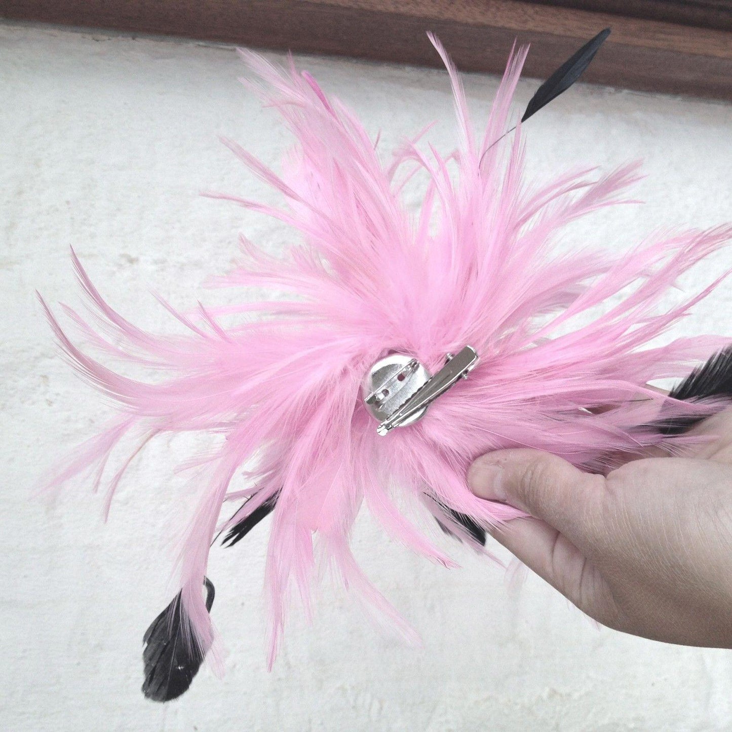 pink fascinator millinery feather brooch clip ascot race wedding bridal hair