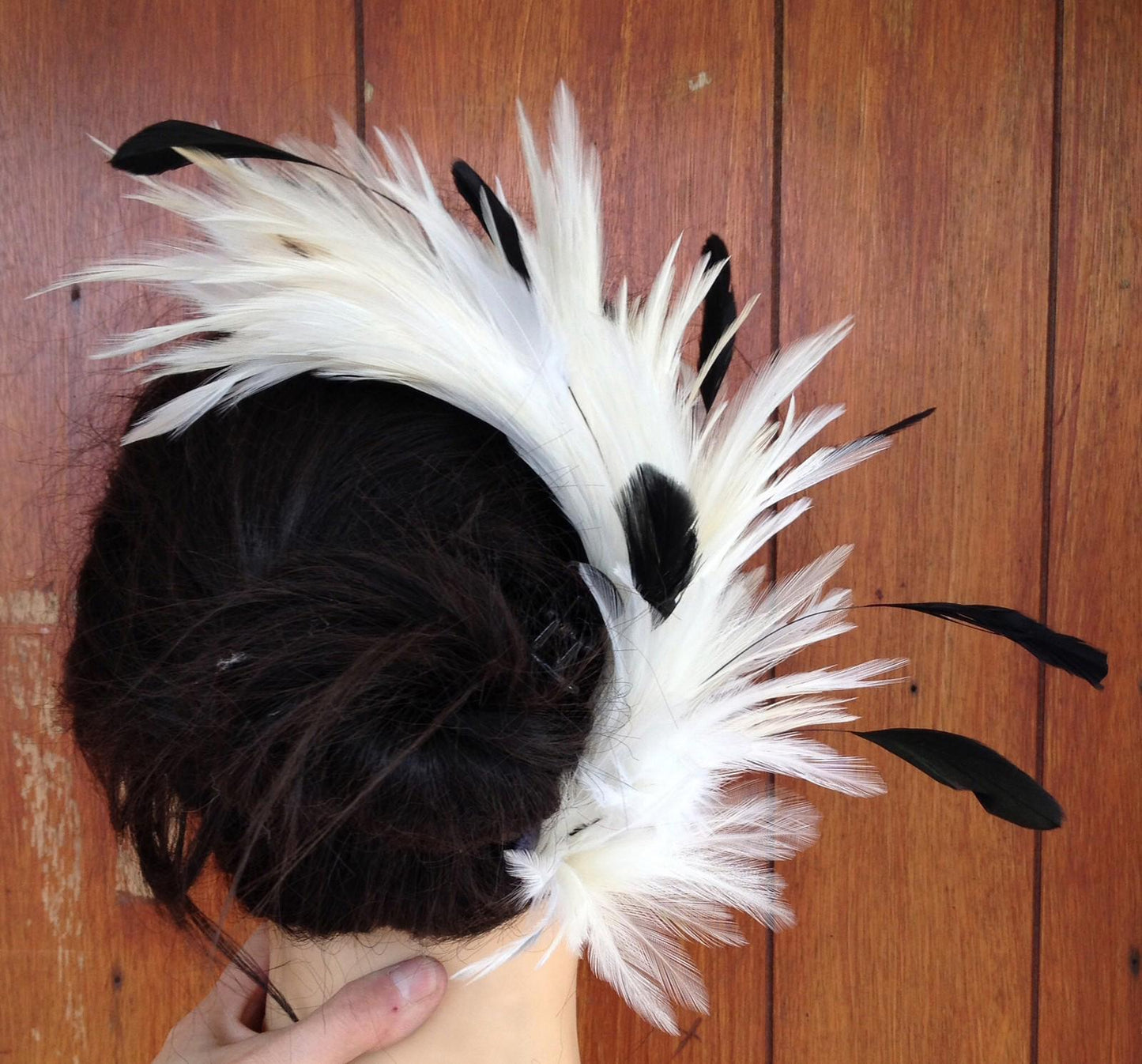 Ivory feather comb fascinator millinery wedding bridal race ascot hair piece hat