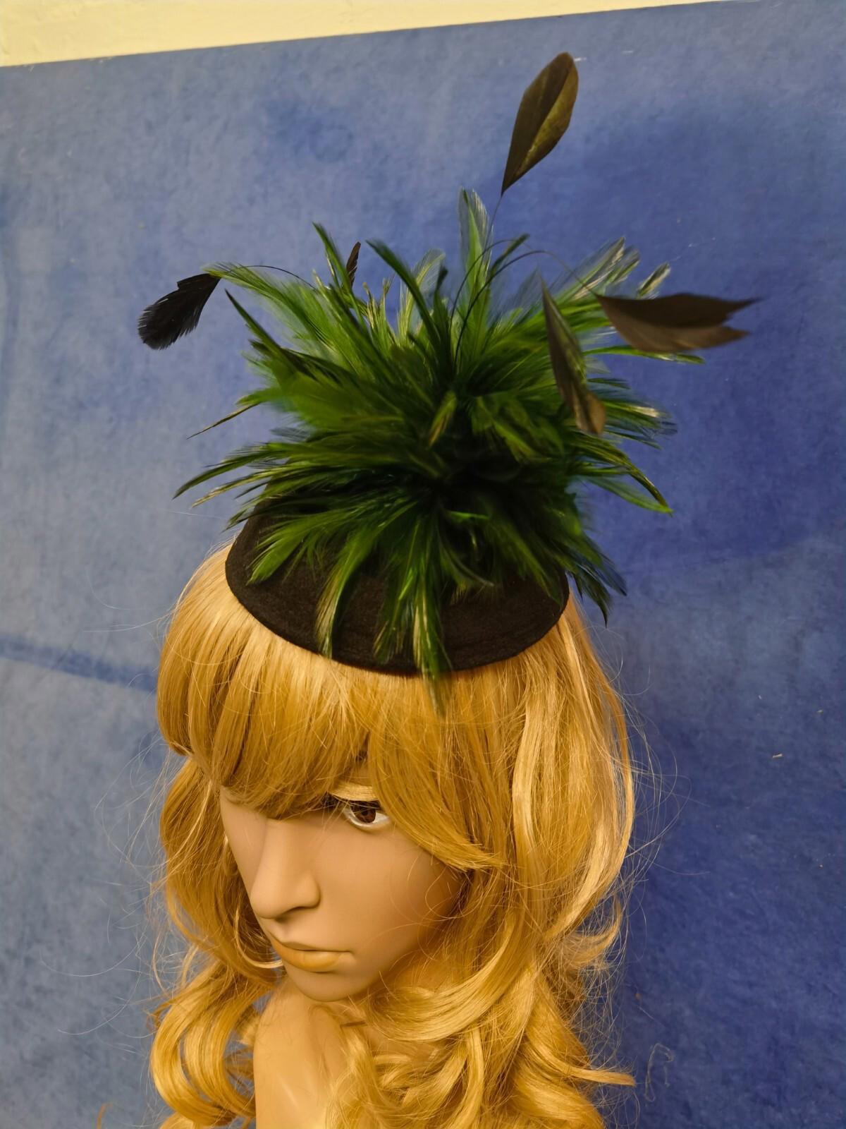 Green black feather flower felt mini pill box hat veiling veil fascinator