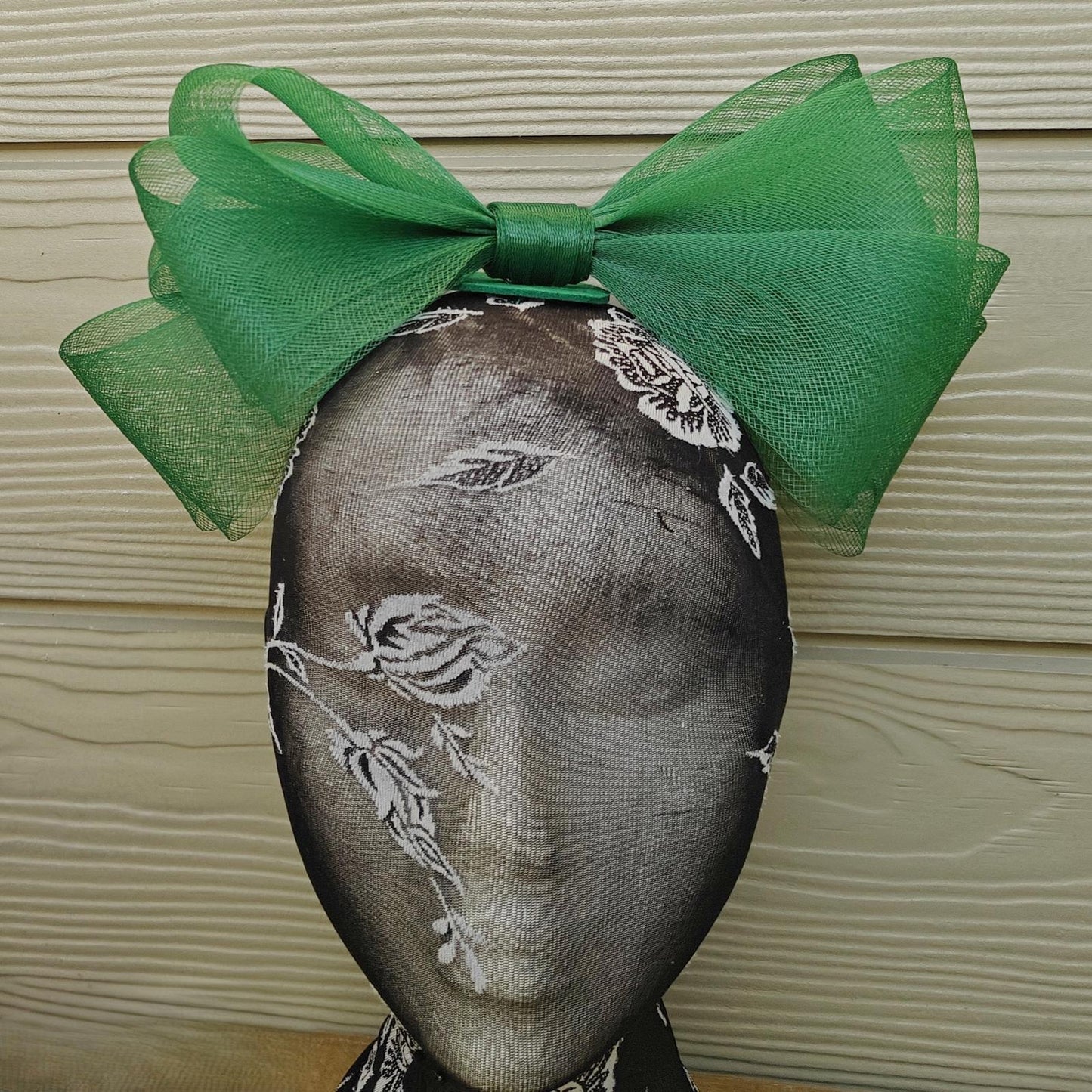 green bow hair clip brooch fascinator millinery wedding hat race party