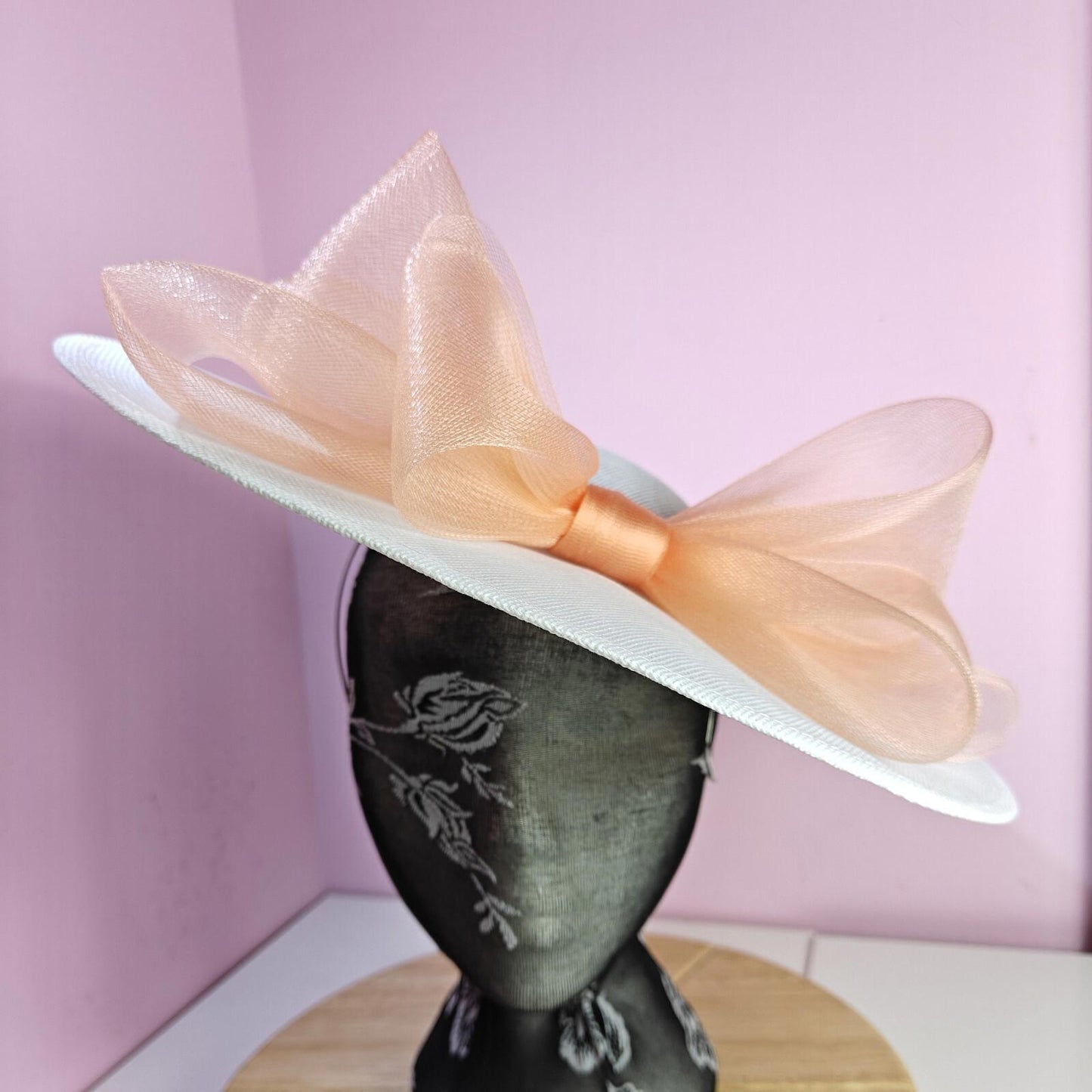 white peach large fascinator wedding hat  Kentucky Derby Royal Ascot bow