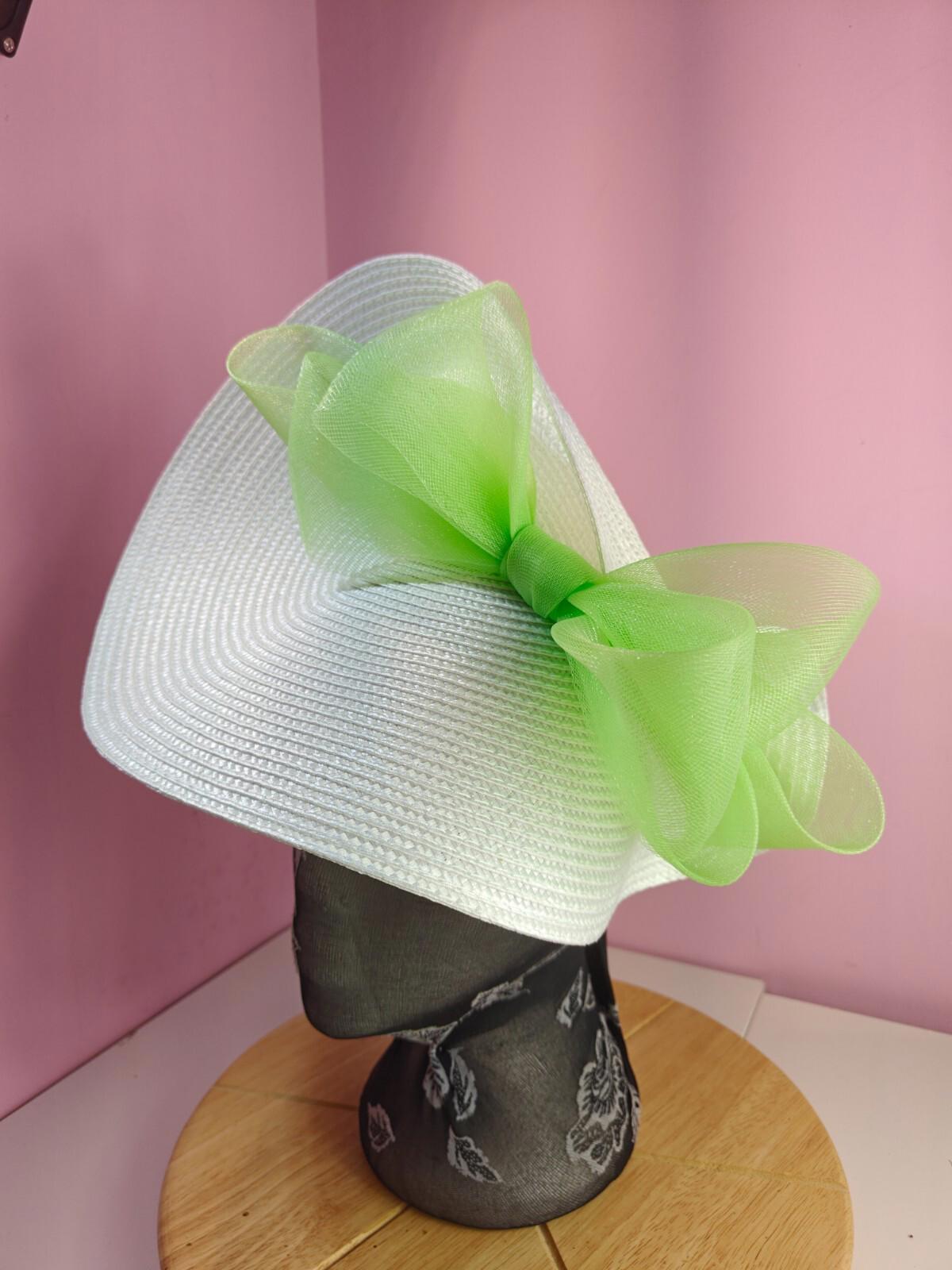 white apple green large straw fascinator wedding hat Kentucky Derby Royal Ascot
