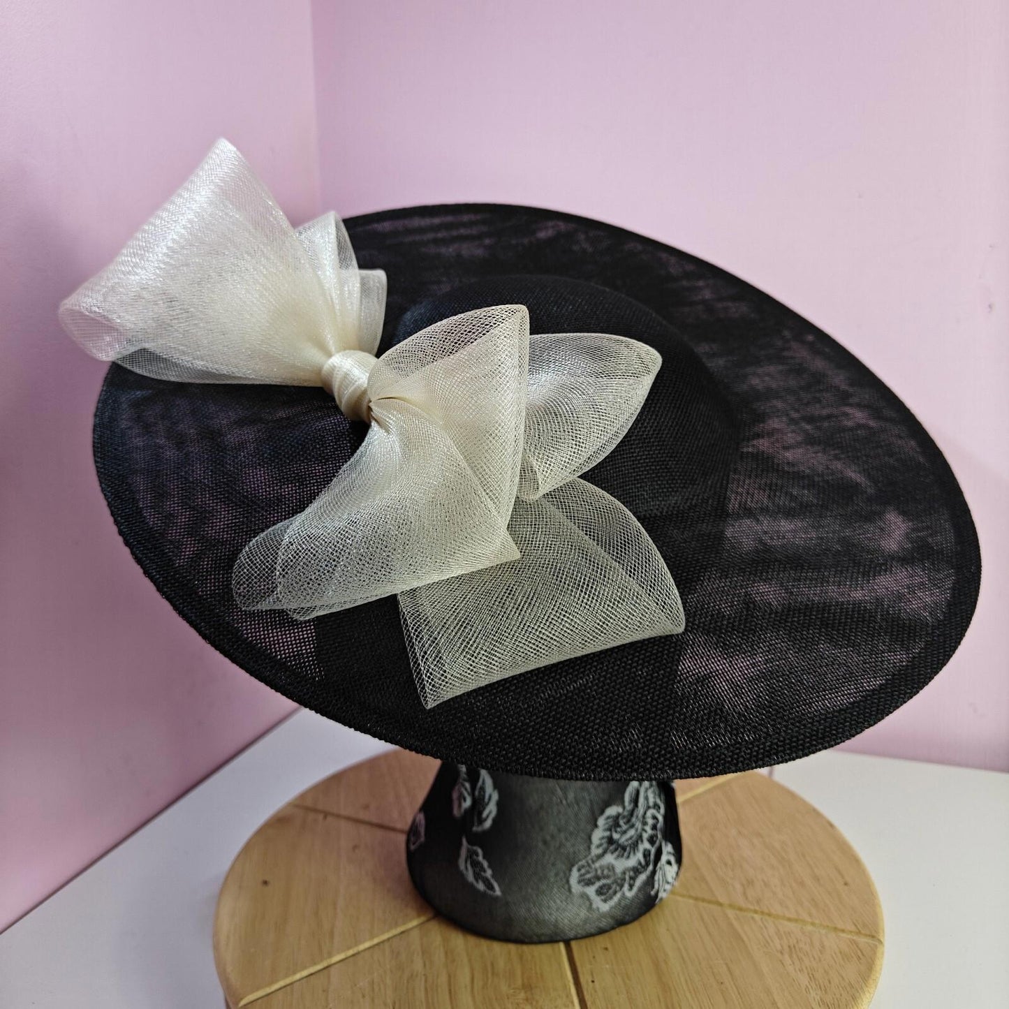 black cream large fascinator wedding hat  Kentucky Derby Royal Ascot bow